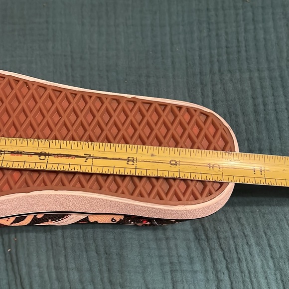 NWOB Snoopy Sneakers - Picture 5 of 6